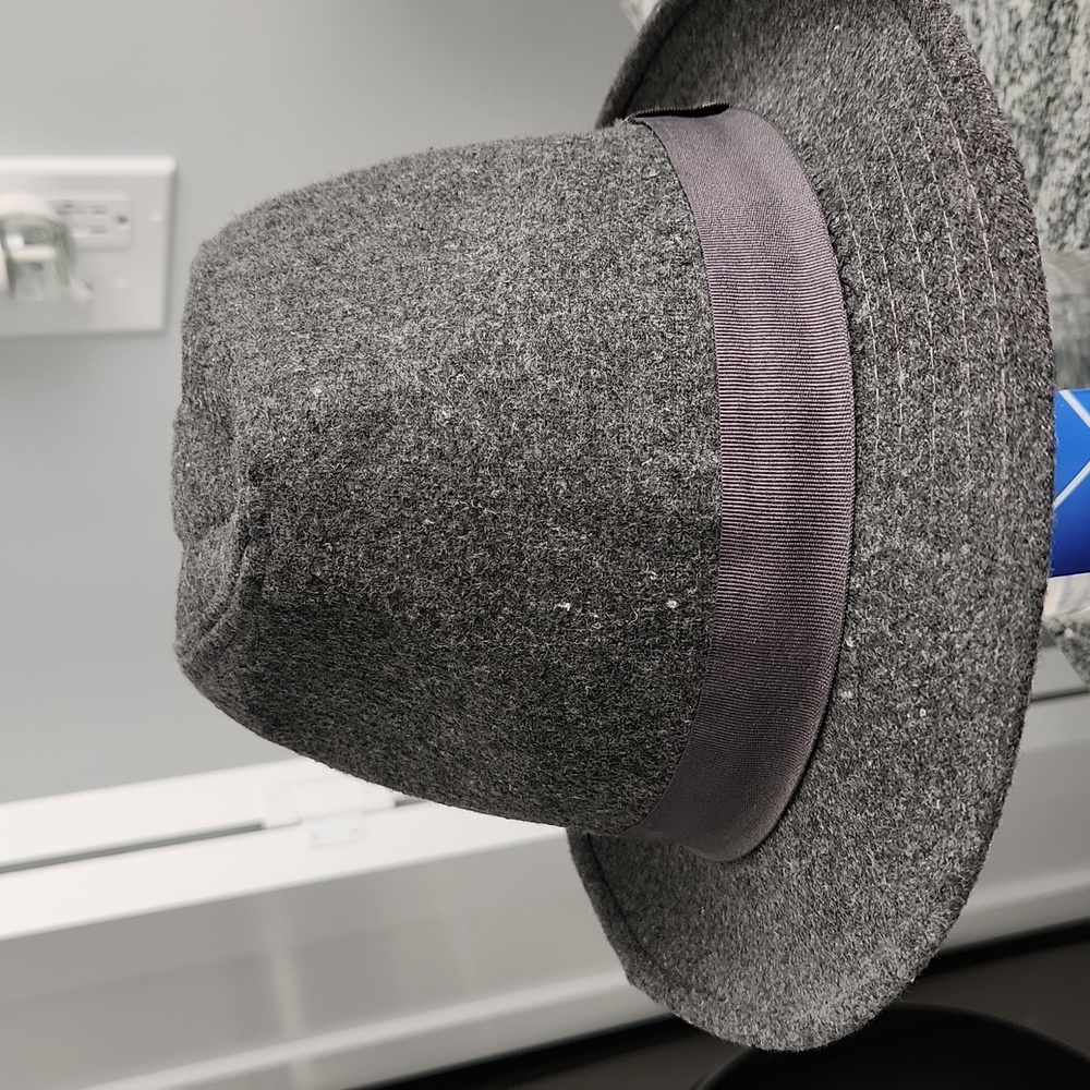 Hat - Picture 8 of 8